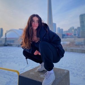 Meet your Posher, Emma